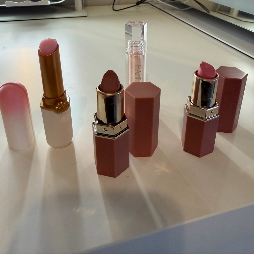 Neutral Pink & Mauve Lipstick Set by